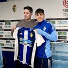 Koke Iglesias, a la derecha, fue presentado como nuevo jugador de la Deportiva.
