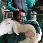 El investigador asturiano Pablo Gutiérrez Toral en el IGM (CSIC-ULE).