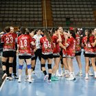 Los posibles beneficiarios deberán formar parte del primer equipo de un club deportivo con domicilio social en el término municipal de León.