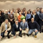 Foto de la homenajeada con algunos compañeros.