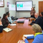 Reunión de la vicerrectora del Campus de Ponferrada con los responsables del centro de Melilla.