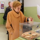 León se moviliza para votar en las elecciones en Castilla y León 2026.