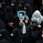 Imagen del funeral de líderes de Iránl.