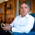 Juan Carlos Mestre fue Premio Nacional de Poesía en 2009 por 'La casa roja'.