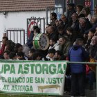 La afición del Atlético Astorga está disfrutando de una temporada notable con su equipo.