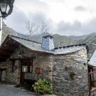 Casas de pizarra en Peñalba de Santiago
