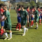 Atlético Bembibre y Atlético Mansillés antes de iniciar el partido.