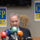 Archivo - El abogado y secretario general de Manos Limpias, Miguel Bernad, durante una rueda de prensa.