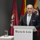 El director general de Sabadell Herrero, Pablo Junceda, durante su conferencia en el Club de Prensa de Diario de León.