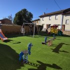 Nuevas instalaciones del parque infantil de Villamoros de Mansilla.