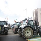 Protesta del campo en la explanada de la Junta en León.