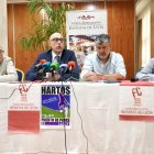 Un momento de la rueda de prensa celebrada este martes sobre el conflicto de Pinos.