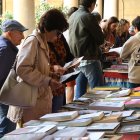 León reivindica la cultura en el Día del Libro.