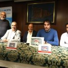 Graña junto a Adrián González, Urbano González, Diego Álvarez y Ramón Villa.
