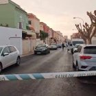 Archivo - La Guardia Civil acordona la calle donde se ha realizado la reconstrucción de hechos del crimen del doctor Rafael Piorno Fermoselle.