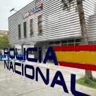 Archivo - Sucesos.- Detenido en Valladolid por acosar a una mujer y a su familia con pintadas ofensivas y pinchazos en neumáticos.