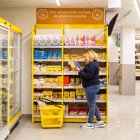 Un sello específico identifica los productos sin gluten en los lineales de Alimerka.