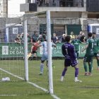 Momento del gol de Slavy para la Ponferradina.