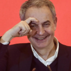 Gesto distintivo de José Luis Rodríguez Zapatero.