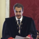 NAC118, MADRID, 09/02/2012.- El expresidente del Gobierno José Luis Rodríguez Zapatero lee su discurso de ingreso en el Consejo de Estado en una ceremonia celebrada hoy en la que también han accedido a esta institución otros cinco miembros más en razón de su cargo. EFE/Ballesteros