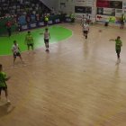 Un instante del partido que Sariegos jugó contra el equipo anfitrión, el SAR Opmobility de Redondela.