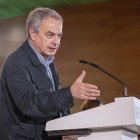 El expresidente del Gobierno José Luis Rodríguez Zapatero participa en un acto público en abril último. EFE/José Manuel Pedrosa.