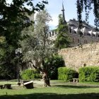 El Parque del Cid, también conocido como Jardín Romántico, conserva restos de la muralla romana en uno de los rincones más tranquilos del centro de León.