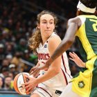 Alicia Flórez tuvo un debut sobresaliente en la WNBA con las Washington Mystics.