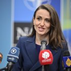 La ministra de Exteriores de Rumanía, Oana Toiu, habla antes de la reunión de ministros de Exteriores de la OTAN en Sea U, en Helsingborg (Suecia), el 22 de mayo de 2026. (Rumanía, Suecia) EFE/EPA/JOHAN NILSSON/TT SWEDEN OUT
                      ////////// HELSINGBORG (Sweden), 22/05/2026.- Romania's Foreign Minister Oana Toiu speaks at the doorstep of the NATO Foreign Ministers' meetin.