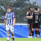 Lucas Ribeiro celebra su gol con sus compañeros.