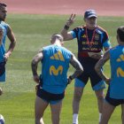 De la Fuente da instrucciones durante el entrenamiento en la Ciudad del Fútbol.