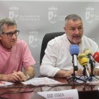 Paco Blanco, el organizador, junto a Eduardo Morán en la presentación