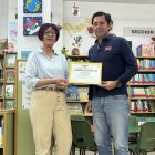 Los impulsores de la iniciativa lectora ganadora.
