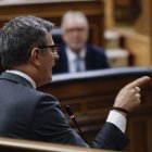 El ministro Félix Bolaños interviene en la sesión de control al Gobierno en el Congreso.