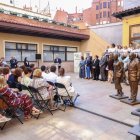 El homenaje al emigrante contó con representación de la sociedad leonesa.