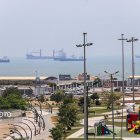Barcos ayer, en el Estrecho de Ormuz.