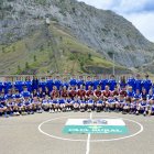 Foto de familia de los participantes en el campus de Juanín García.