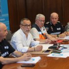 El concejal de Seguridad de Ponferrada y representantes de la Policía Municipal y Protección Civil.