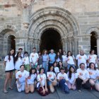 Foto de familia con los participantes.