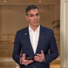 Pedro Sánchez anunciando la decisión de revocar la gran cruz a Antonio Vallejo-Nájera.