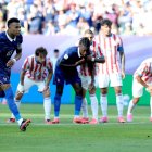 Kylian Mbappé, de Francia, marca el gol de penalti durante el partido de octavos de final del Mundial 2026 entre Paraguay y Francia en Filadelfia (EE.UU.). EFE/SARAH YENESEL.