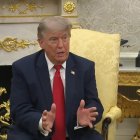 Captura de vídeo de una transmisión de la Casa Blanca en la que Trump afirmó que España era un «desastre» como socio de la OTAN