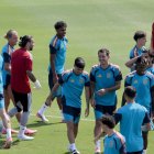 Los jugadores durante el entrenamiento en el Estadio Cotton Bowl de Dallas.