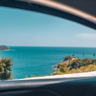 Antes de emprender un viaje por carretera en la operación salida, los expertos recomiendan comprobar el estado de neumáticos, frenos, batería y niveles de líquidos para reducir el riesgo de averías y viajar con mayor seguridad.
