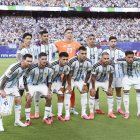 Once inicial de Argentina en su primer partido del Mundial, contra Argelia, a la que vencieron por 3-0 con un triplete de Messi.