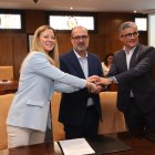 Un momento de la firma del acuerdo