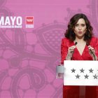 La presidenta de la Comunidad de Madrid, Isabel Díaz Ayuso, durante el acto institucional de imposición de las Grandes Cruces de la Orden del Dos de Mayo en una edición pasada de la celebración del Día de la Comunidad de Madrid.