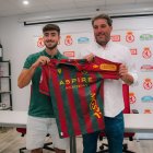 Jon García, en su presentación, junto a Asier Goiria.