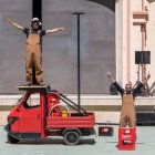 David Candelich y Jordi Mas, de la compañía Circ Vermut, con su espectáculo 'La Paradeta'.
