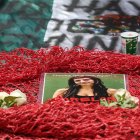 Ofrenda a Claudia Tacoronte de los estudiantes de la Universidad Autónoma de Morelos.